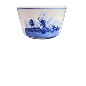 ‎Vintage Blue and White Delft Planter
